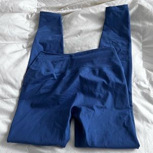 Alphalete Alphalux Wonder Legging 27" Tuxedo Blue Medium Like New